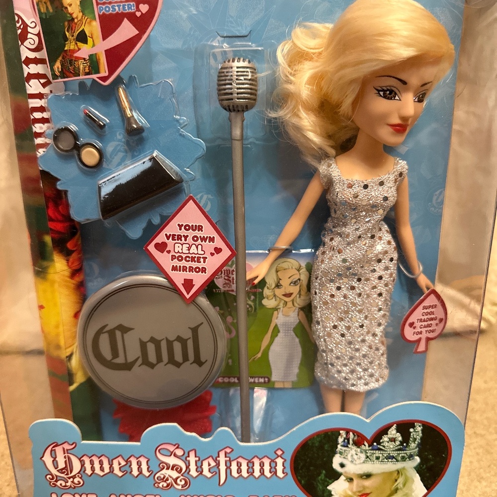 2006 Huckleberry Toys Gwen Stefani Collector Doll Cool Gwen Harajuku Lovers